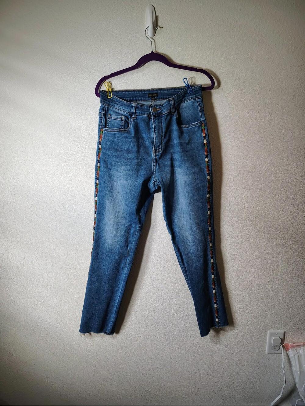 Coco + Carment Sz L Tribal Medium Wash Stretch Jeans High Embroidery Everstretch